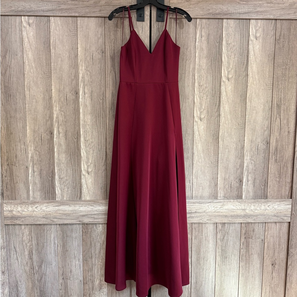 V-Neck/A-Line Maxi Dress